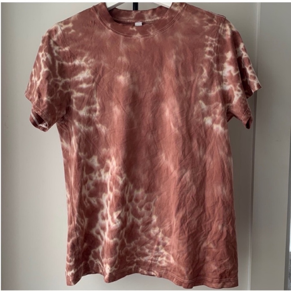 Women’s Lululemon Tie-Dye T-Shirt in Brown and Cream